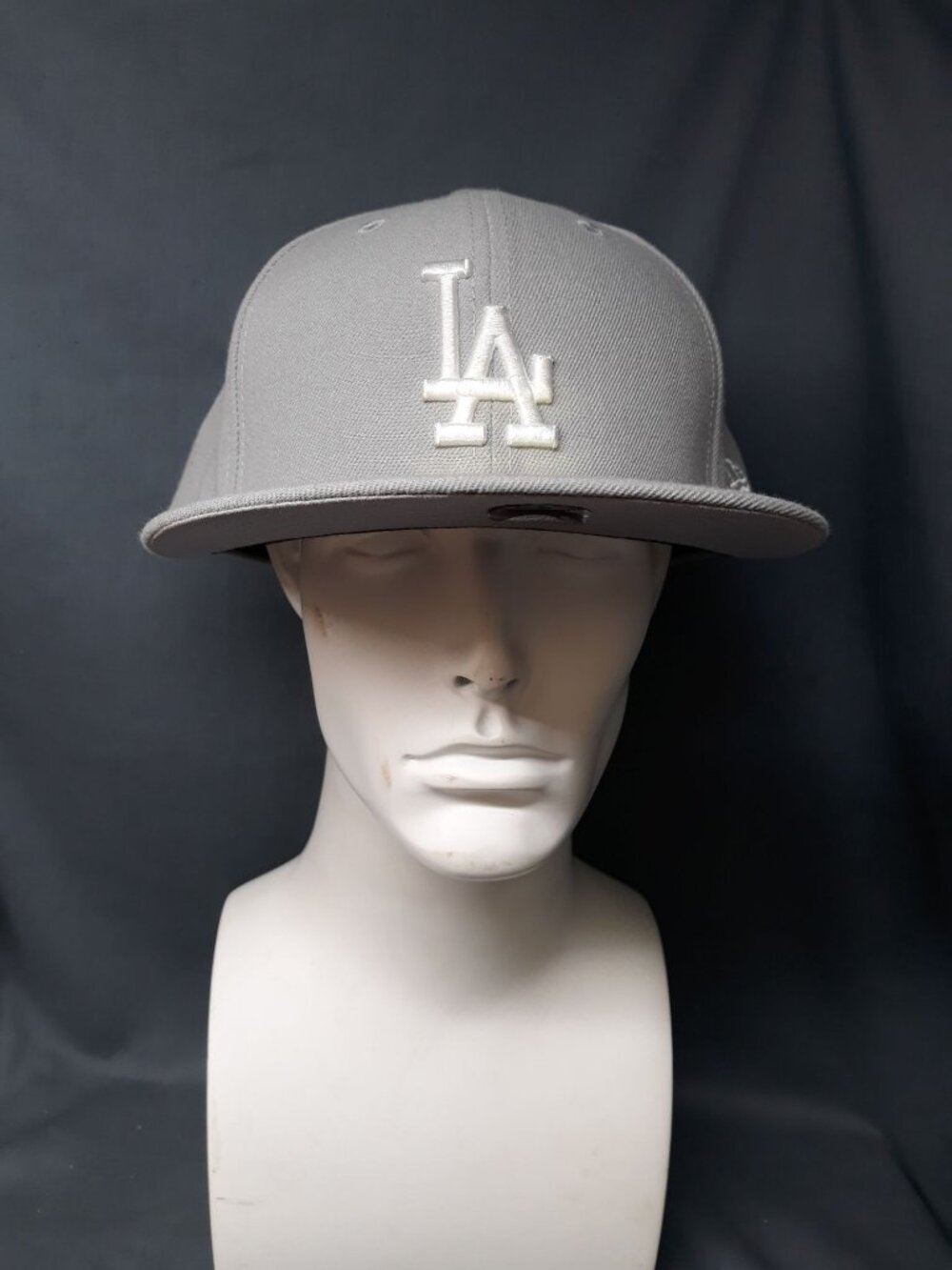 New Era 59-Fifty Men's Fitted Los Angeles Dodgers Hat Size 8 NEW WITH TAGS!